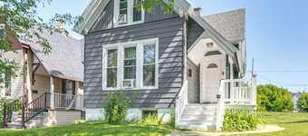 2 Mi to Dtwn Milwaukee: Family Home w/ Yard
