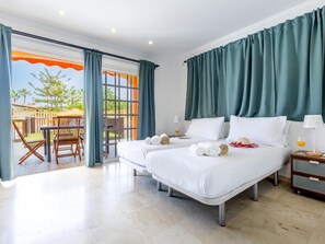 8 bedrooms, iron/ironing board, Internet, bed sheets