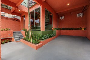 Free self-parking - Cove The Cave (Denpasar)