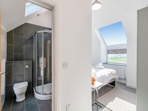 Unclassified image, 4 of 20, button