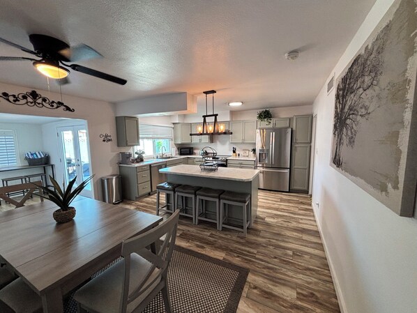 Microwave, oven, stovetop, dishwasher