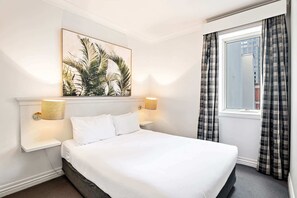 1 bedroom, desk, WiFi, bed sheets