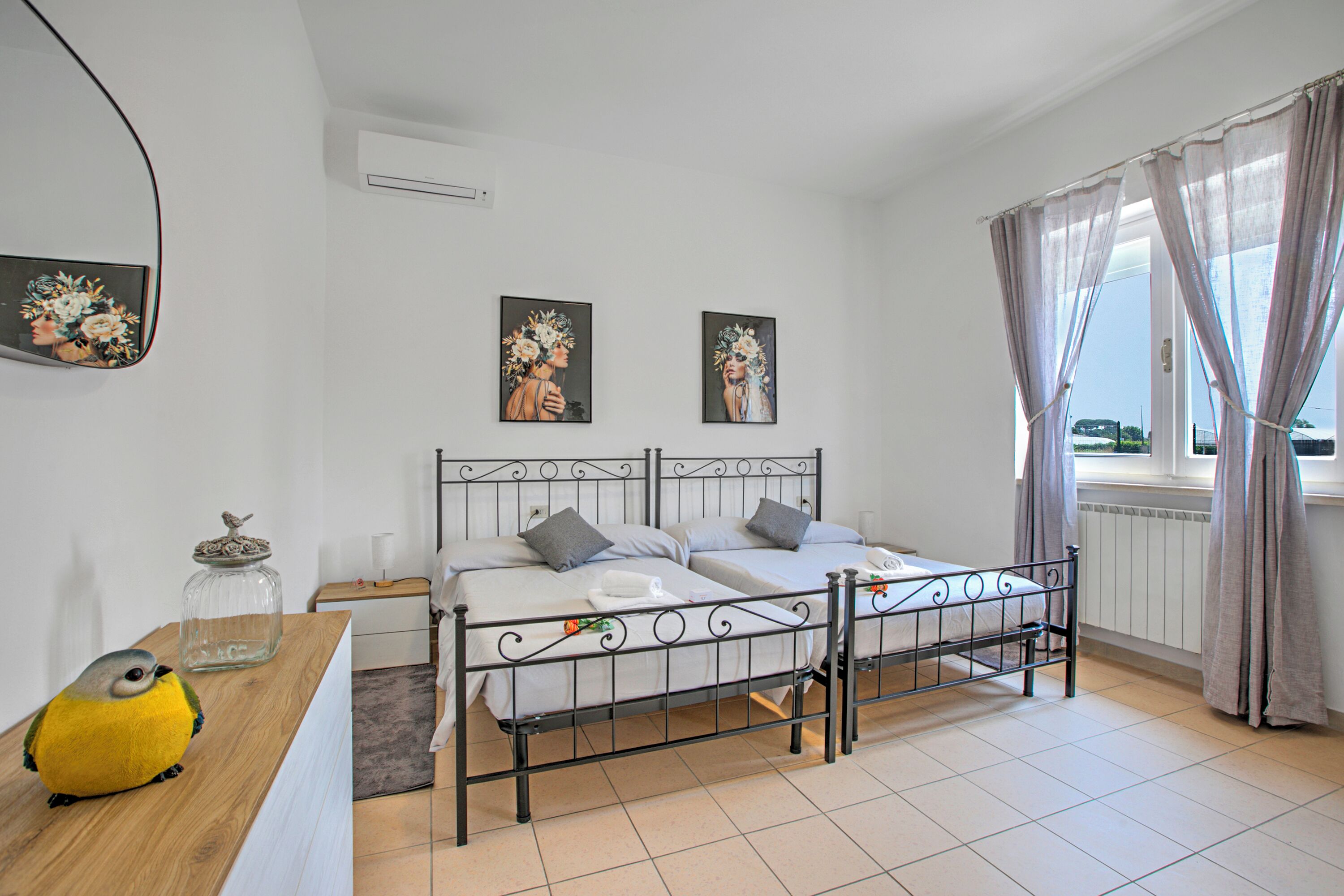 2 ห้องนอน, เตารีด/โต๊ะรีดผ้า, Wi-Fi ฟรี, ผ้าปูที่นอน