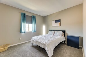 4 Schlafzimmer, Bügeleisen/Bügelbrett, Internetzugang, Bettwäsche