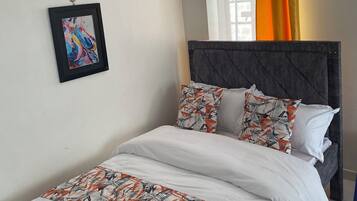 1 chambre, fer et planche Ă repasser, Wi-Fi, draps fournis