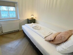 Cottage | 2 bedrooms, individually furnished