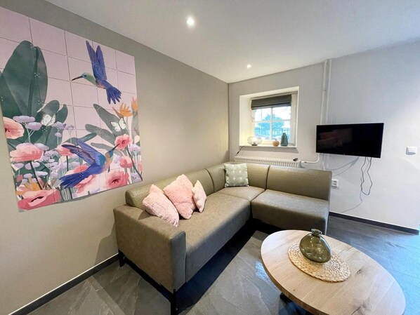 Cottage | Living room - Holiday Home in Voerendaal With Terrace (Voerendaal)