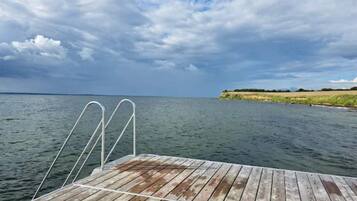 House | Water view