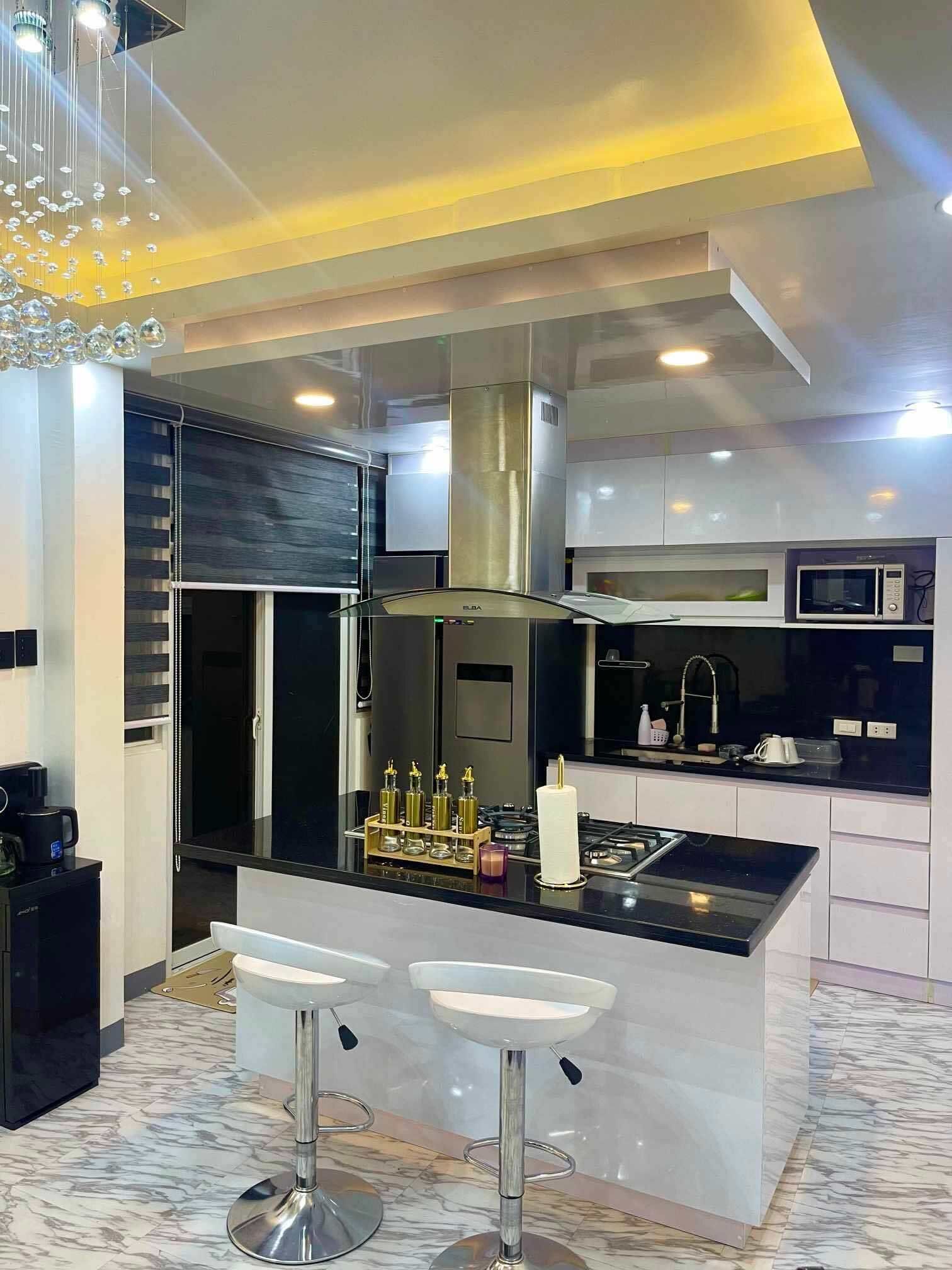 電子レンジ、オーブン、コンロ