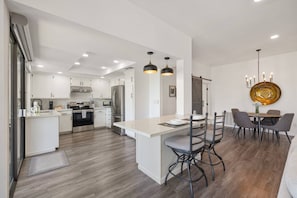 Fridge, microwave, oven, stovetop - Rancho Las Palmas Condo! Tennis, Pickleball, Pool, Spa! Golf Course Views (Rancho Mirage)