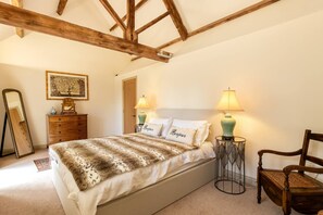 Comfort Room, Garden View