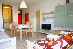 Smart TV - Apartment in Porto Santa Margherita (Porto Santa Margherita)