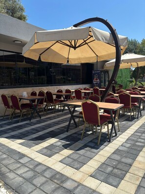 Breakfast and dinner served, Turkish cuisine - Zeus Otel (Güzelçamli)
