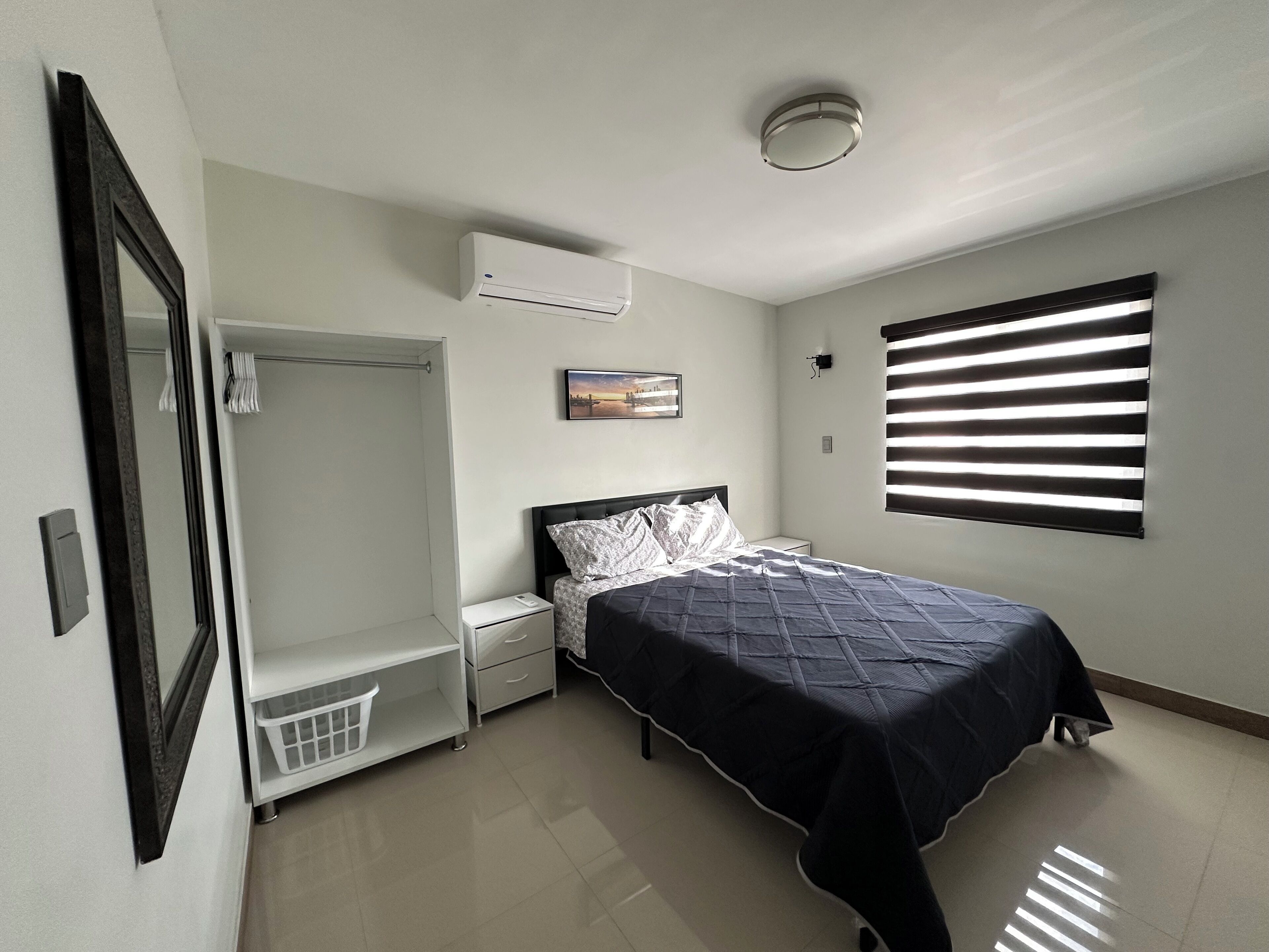 2 chambres, fer et planche à repasser, Wi-Fi gratuit, draps fournis