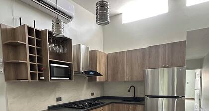 Semi-detached apartment 10 minutes walk to the Consulate