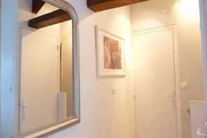 Interior - Quiet, small house with terrace, in the center of Bayeux (Bayeux)