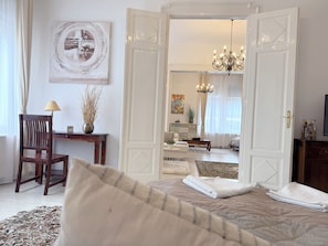 2 bedrooms, iron/ironing board, free WiFi, bed sheets