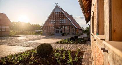 NEW: HackmannsHof. Half-timbered courtyard in the countryside.