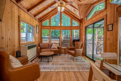 Hillside Hideaway in the Redwoods
