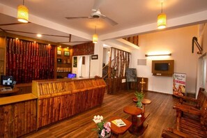 Lobby - Bamboo Dale Resort (Munnar)
