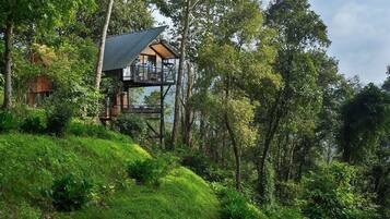 Casa de árbol Premium, balcón, vista a la montaña | Exterior