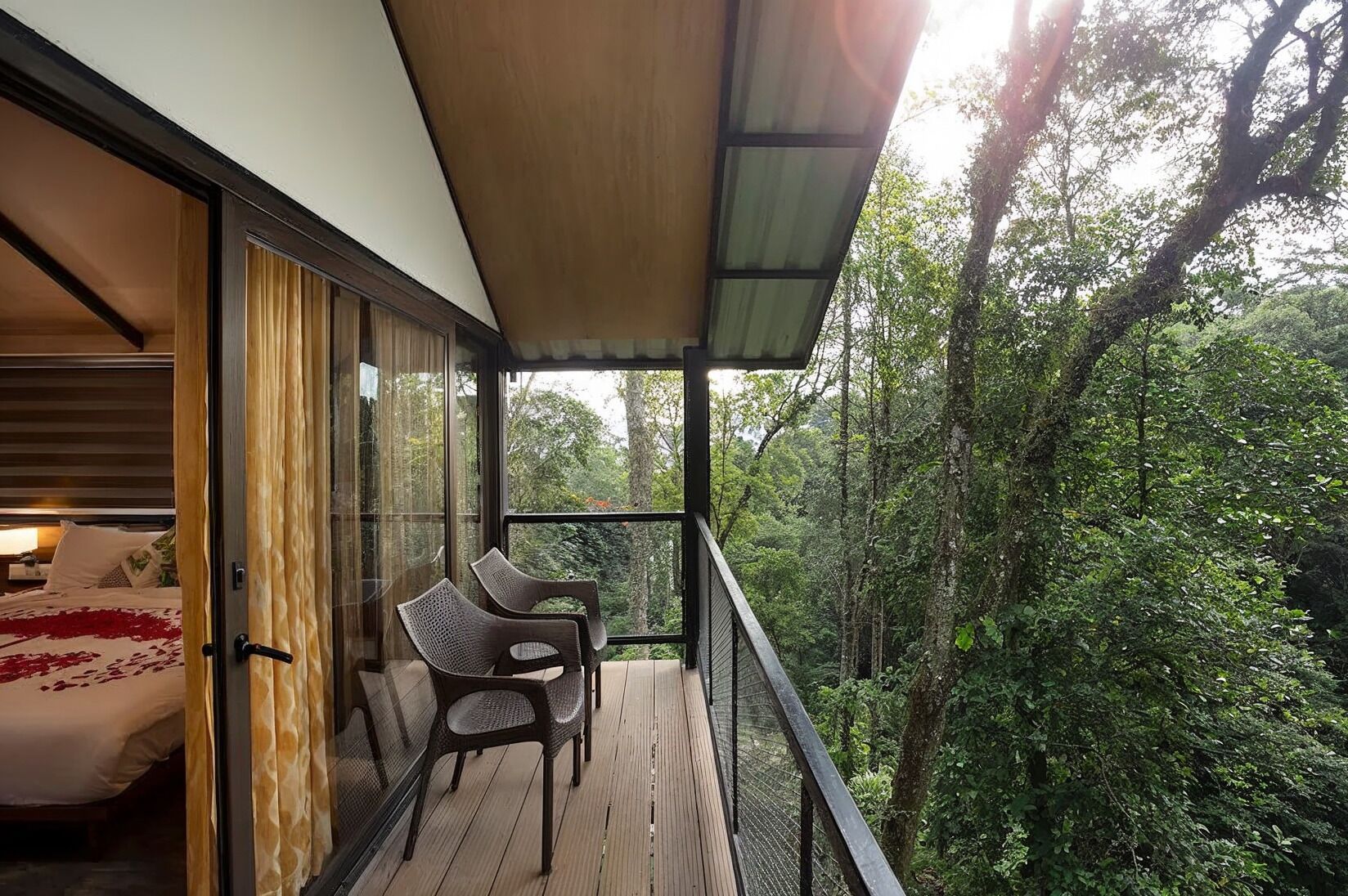 Premium Tree House, Balcony, Mountain View | Free WiFi