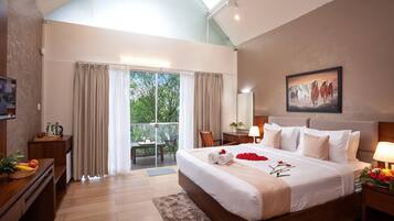 Habitación doble romántica, balcón, vista a la montaña | Wifi gratis