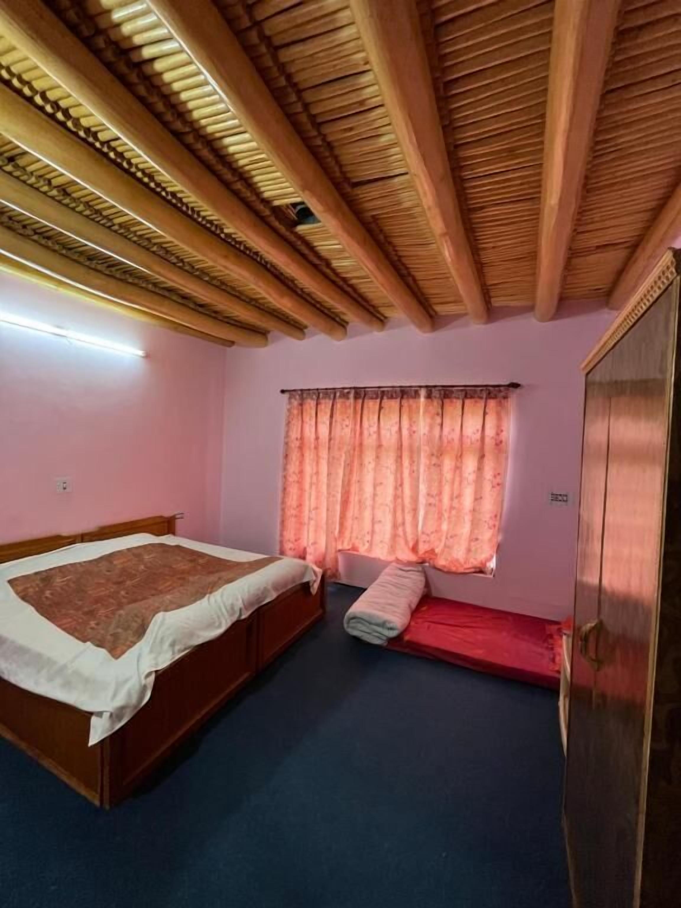 Classic Double or Twin Room, Mountain View