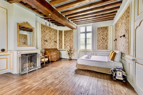 Villa | 7 sovrum och strykjÀrn/strykbrÀda