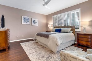 3 chambres, fer et planche à repasser, Wi-Fi, draps fournis