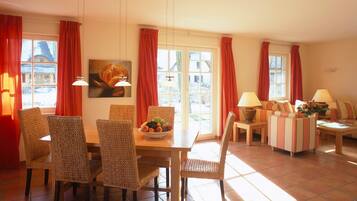 House | Dining