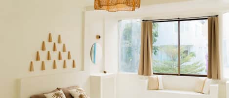 Deluxe Room, Bathtub