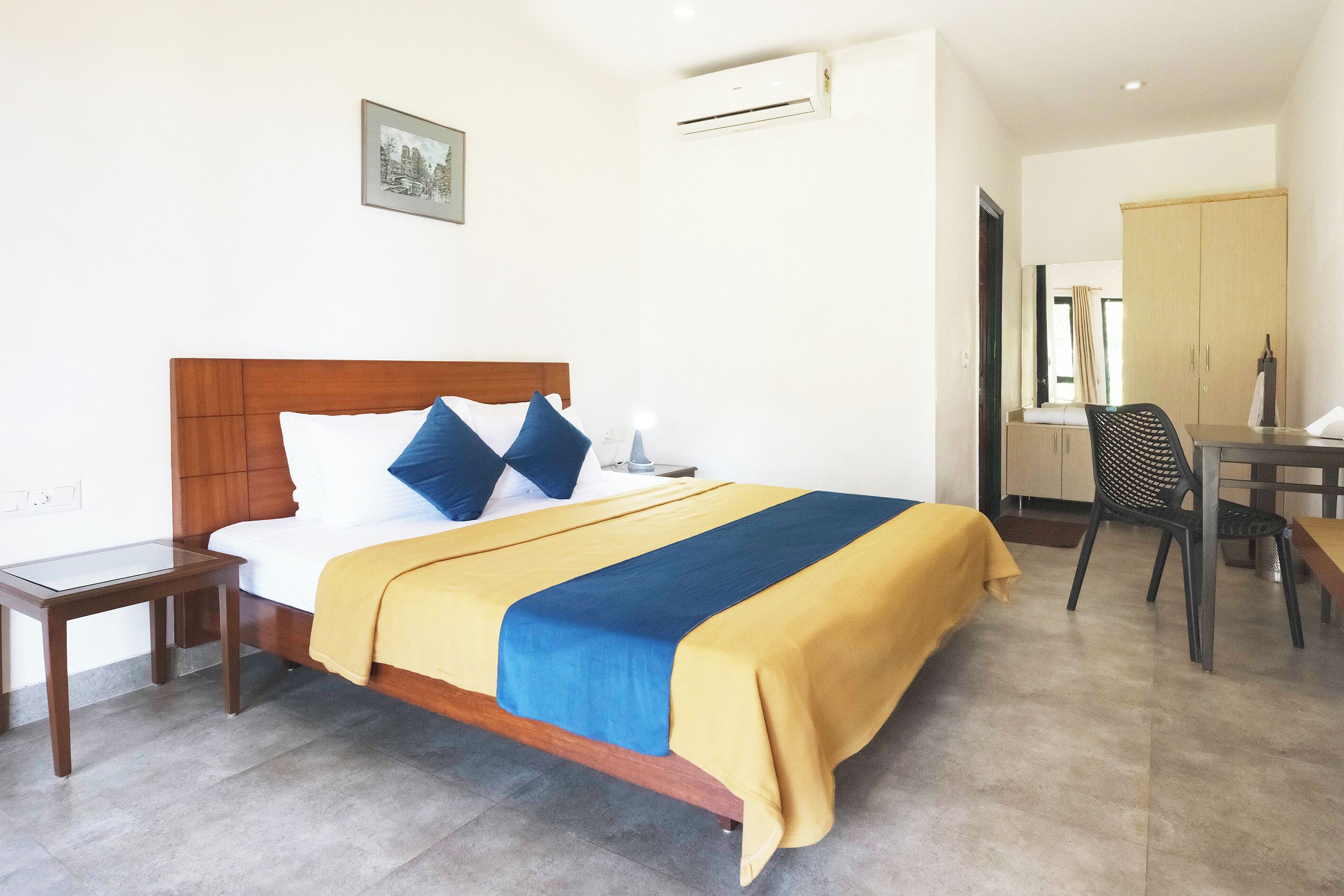 디럭스룸, 호수 전망 | 셀렉트 컴포트 침대, 노트북 작업 공간, 다리미/다리미판, 간이 침대