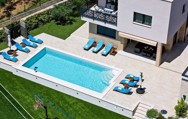 Uppvärmd pool