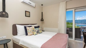 5 chambres, fer et planche à repasser, Wi-Fi gratuit, draps fournis