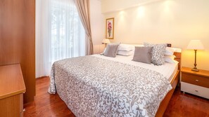 1 bedroom, iron/ironing board, free WiFi, bed sheets