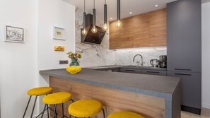 Fridge, microwave, oven, dishwasher