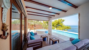 Pool - Villa Welcome by Villas Guide (Blato)