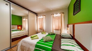 2 bedrooms, iron/ironing board, free WiFi, bed sheets - Villa Welcome by Villas Guide (Blato)