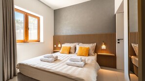 3 chambres, fer et planche à repasser, accès au Wi-Fi (inclus)