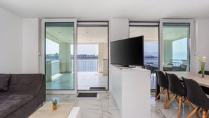 Fernseher