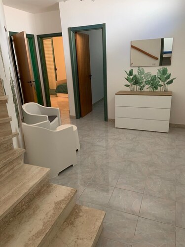 House Laura Two steps from the sea, in quiet family area, near the center