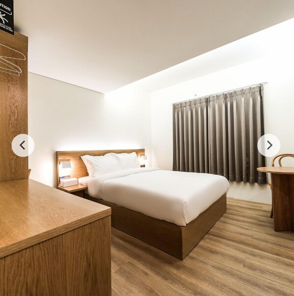 Standard Double Room, 1 Queen Bed | Desk, free WiFi