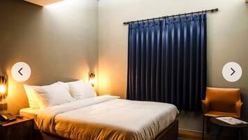 Standard Double Room, 1 Queen Bed | Desk, free WiFi