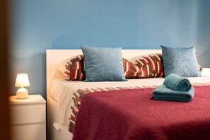 4 bedrooms, WiFi, bed sheets