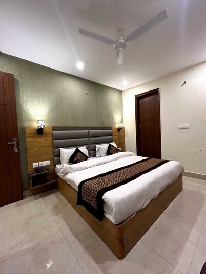Hotel Shri Krishna Residency