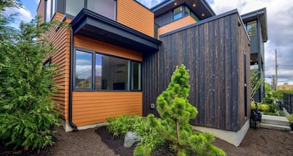Secret Hideaway - New Custom Built Home