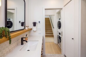 Interior - Secret Hideaway - New Custom Built Home (Seattle)