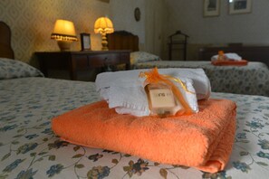 Free WiFi, bed sheets