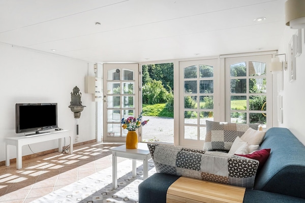 Tv, pejs, bordtennisbord